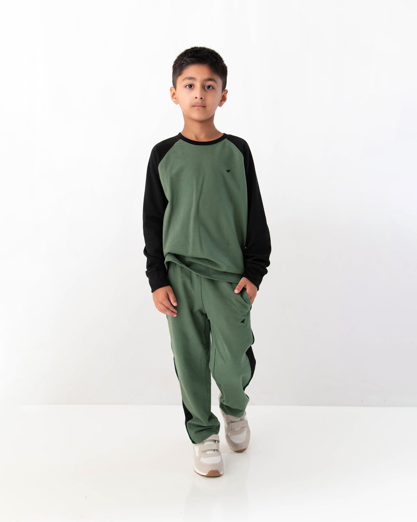 BOYS SWEAT & TROUSER - LUCENT